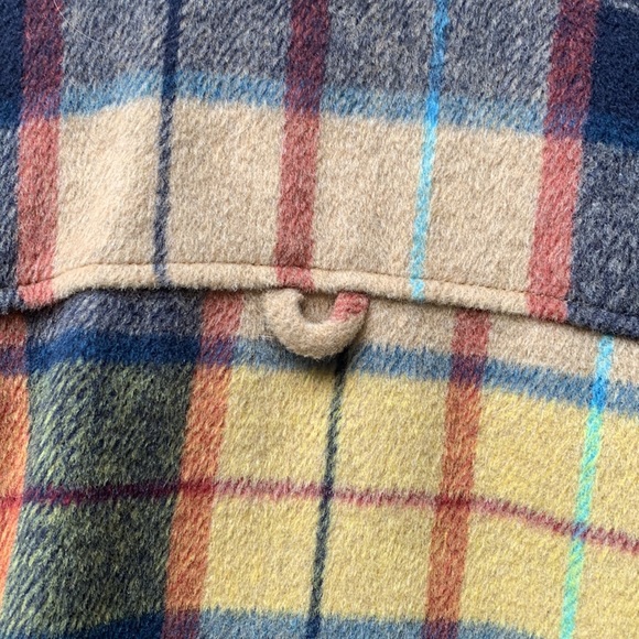 Plaid Fall Jacket. - Picture 9 of 13